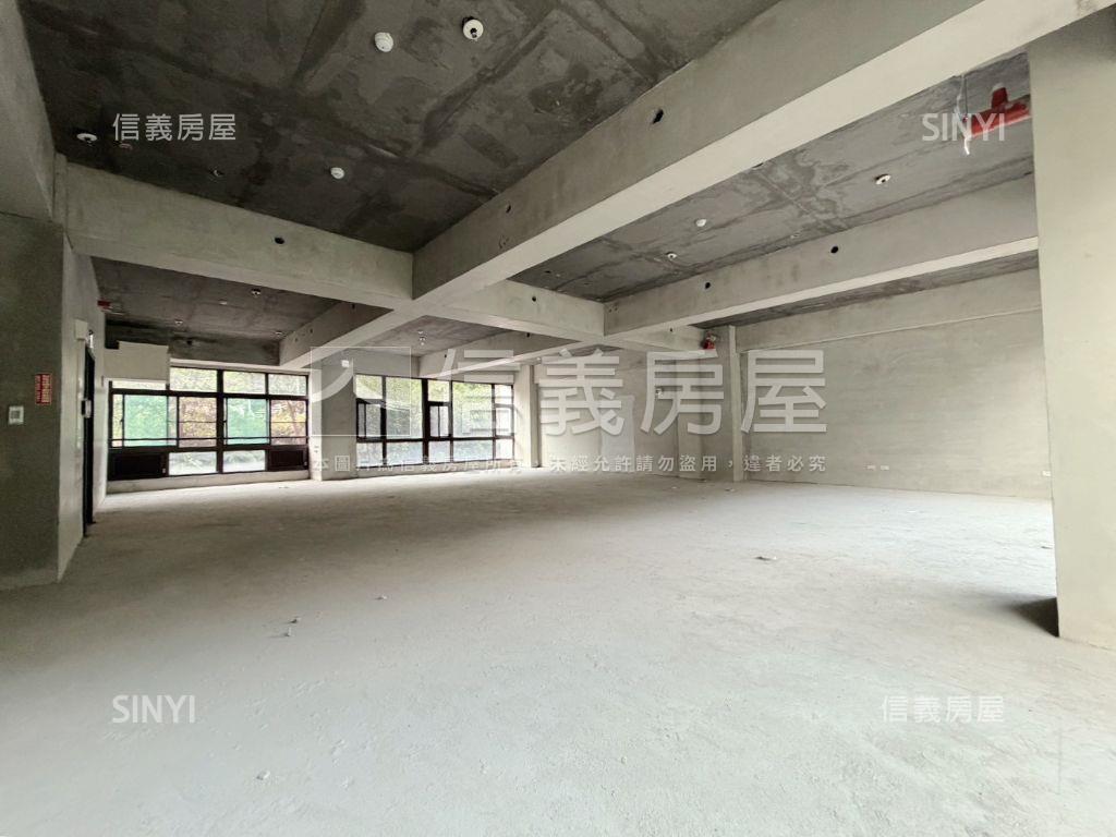 石川水岸｜石碇大空間廠辦房屋室內格局與周邊環境