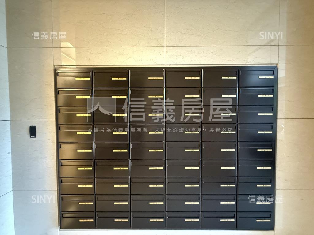 開璽富富裝潢美屋房屋室內格局與周邊環境
