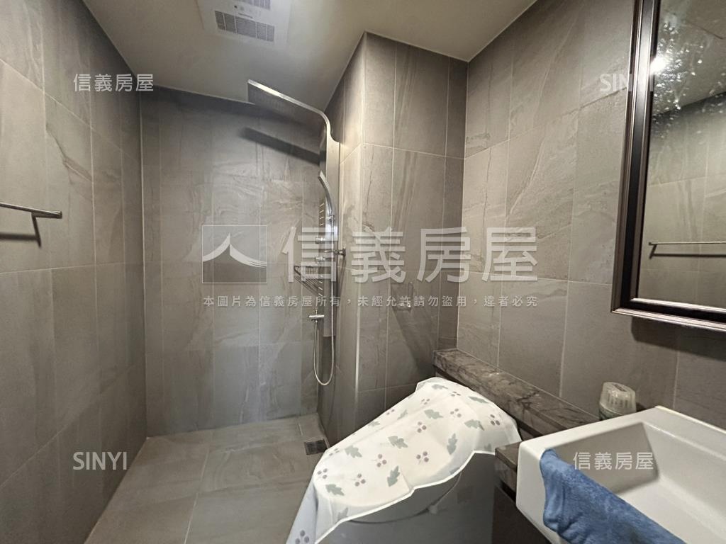 銳揚巴洛克三房平車房屋室內格局與周邊環境