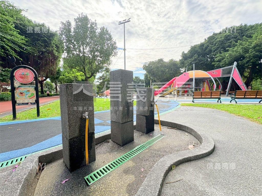 ★新專任面公園電梯三房★房屋室內格局與周邊環境