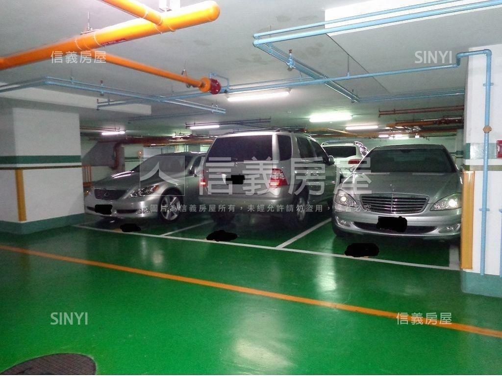 國家盛宴豪宅典範四平車房屋室內格局與周邊環境