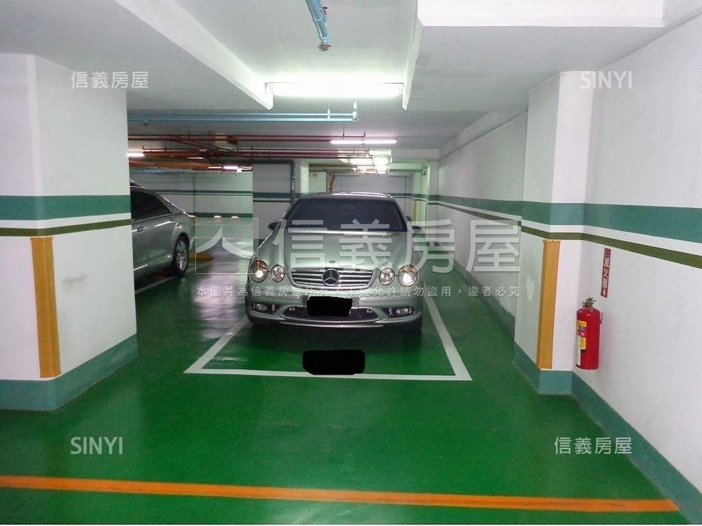 國家盛宴豪宅典範四平車房屋室內格局與周邊環境