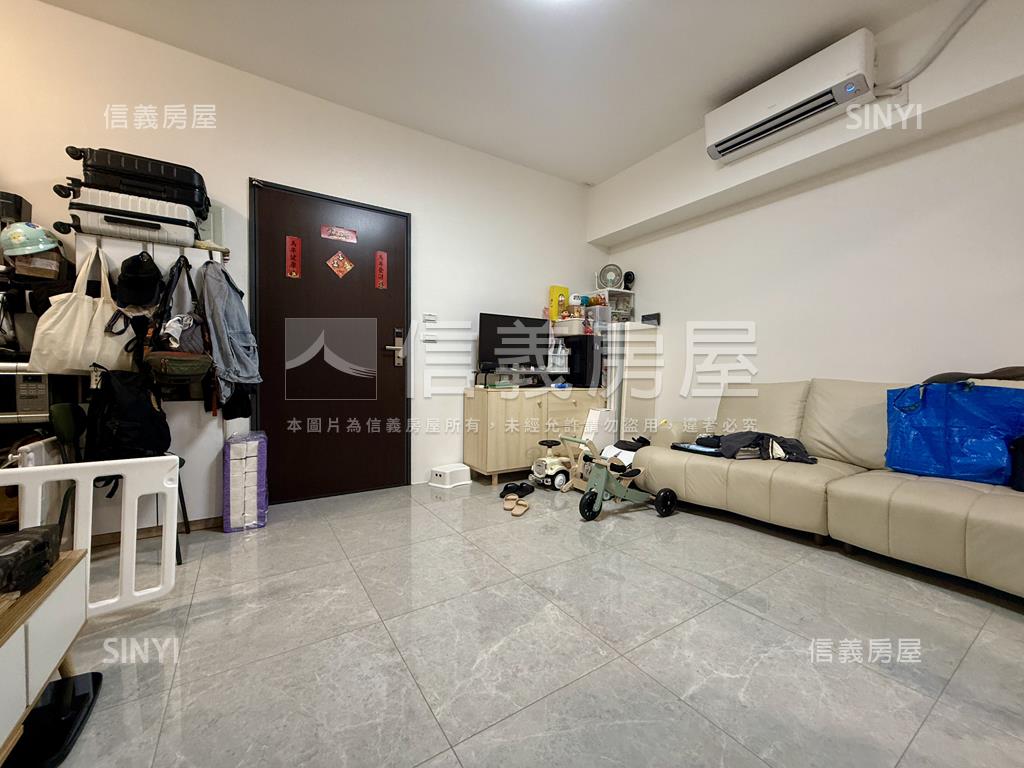 多城市ＩＩ兩房平車房屋室內格局與周邊環境