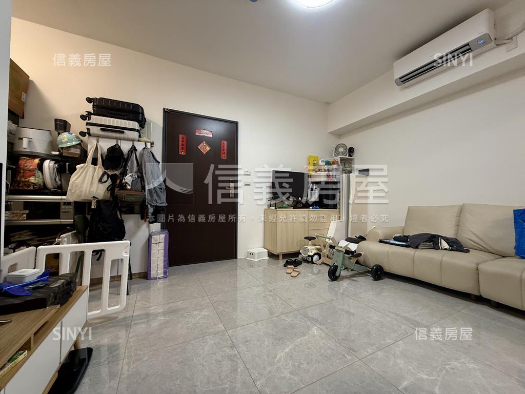 多城市ＩＩ兩房平車房屋室內格局與周邊環境