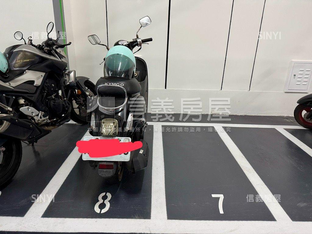 多城市２⭐精美兩房平車房屋室內格局與周邊環境