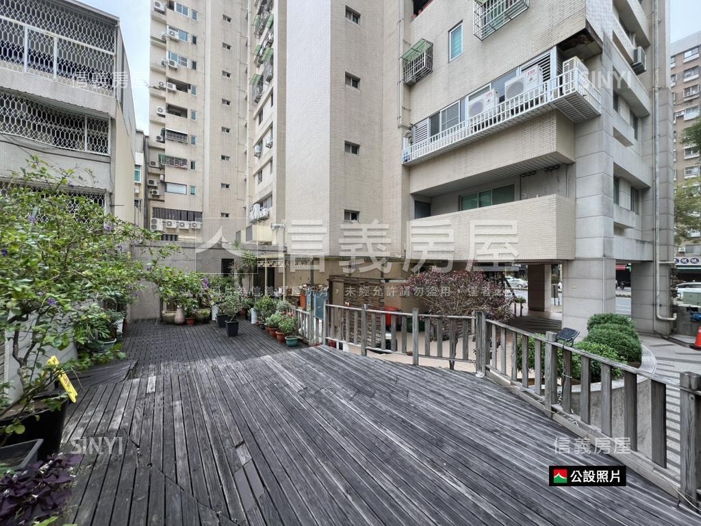 紐約川普高樓大三房房屋室內格局與周邊環境