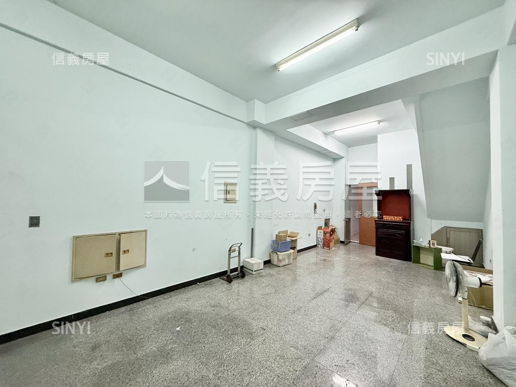 翠文街正四樓小邊間靓車墅房屋室內格局與周邊環境