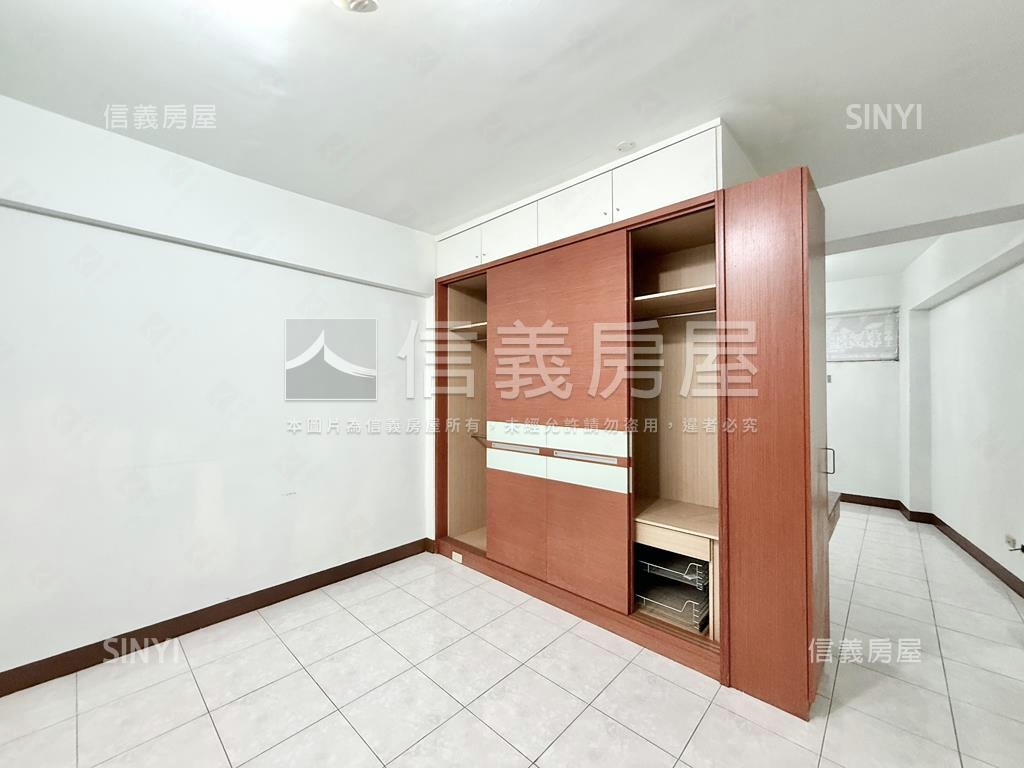 翠文街正四樓小邊間靓車墅房屋室內格局與周邊環境