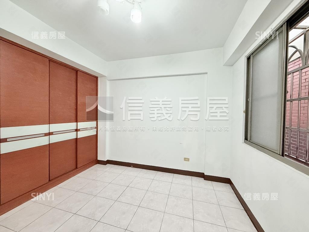 翠文街正四樓小邊間靓車墅房屋室內格局與周邊環境