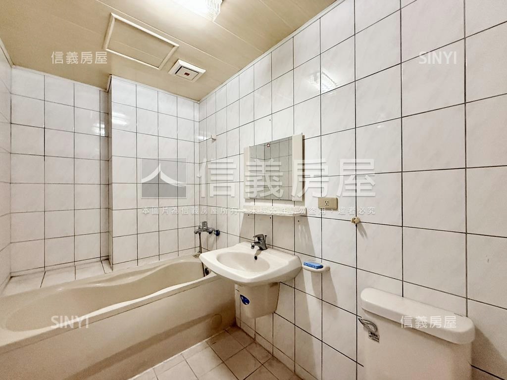 翠文街正四樓小邊間靓車墅房屋室內格局與周邊環境