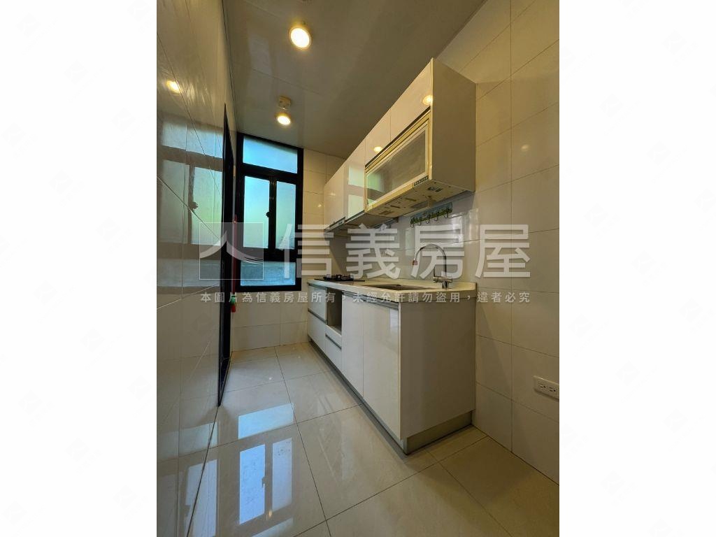 稀有水交社三房雙車位房屋室內格局與周邊環境