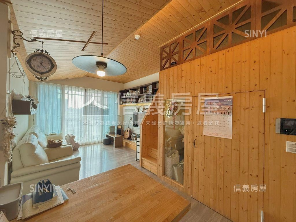 西區朝南視野裝潢三房平車房屋室內格局與周邊環境