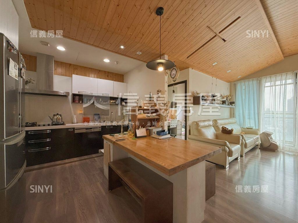 西區朝南視野裝潢三房平車房屋室內格局與周邊環境