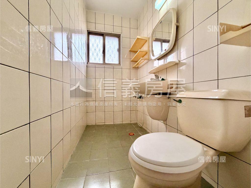 近空校採光三房房屋室內格局與周邊環境