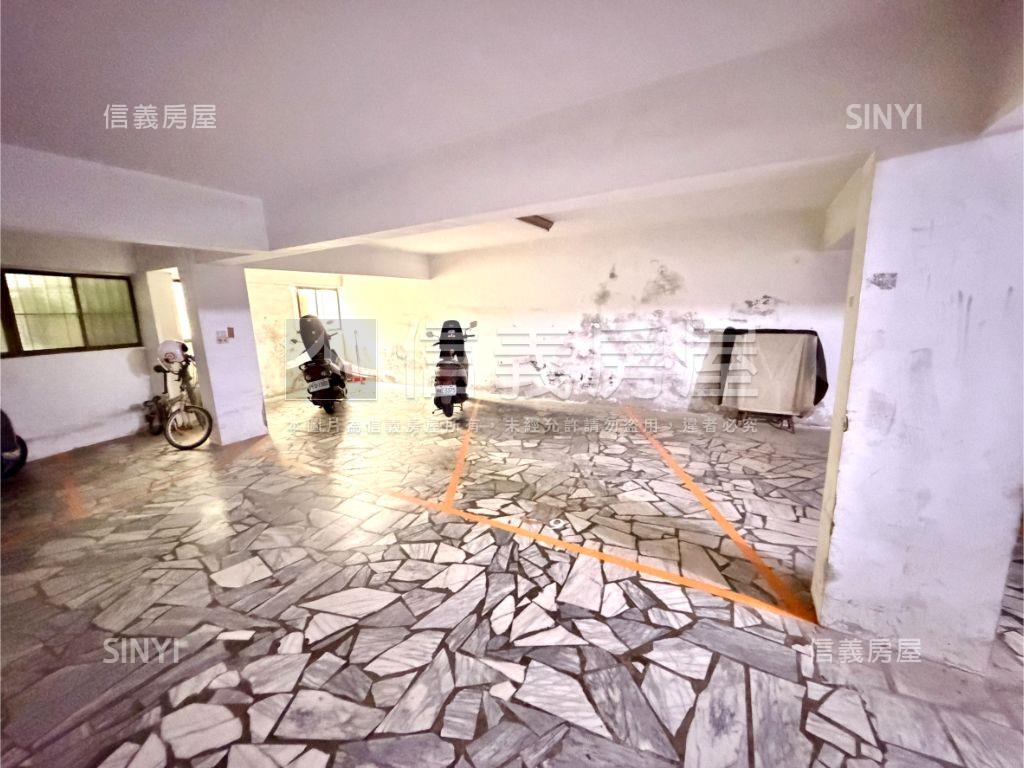 近空校採光三房房屋室內格局與周邊環境