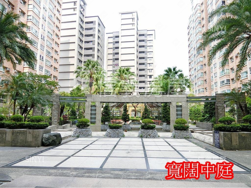 陽光巴里島真陽光三房平車房屋室內格局與周邊環境