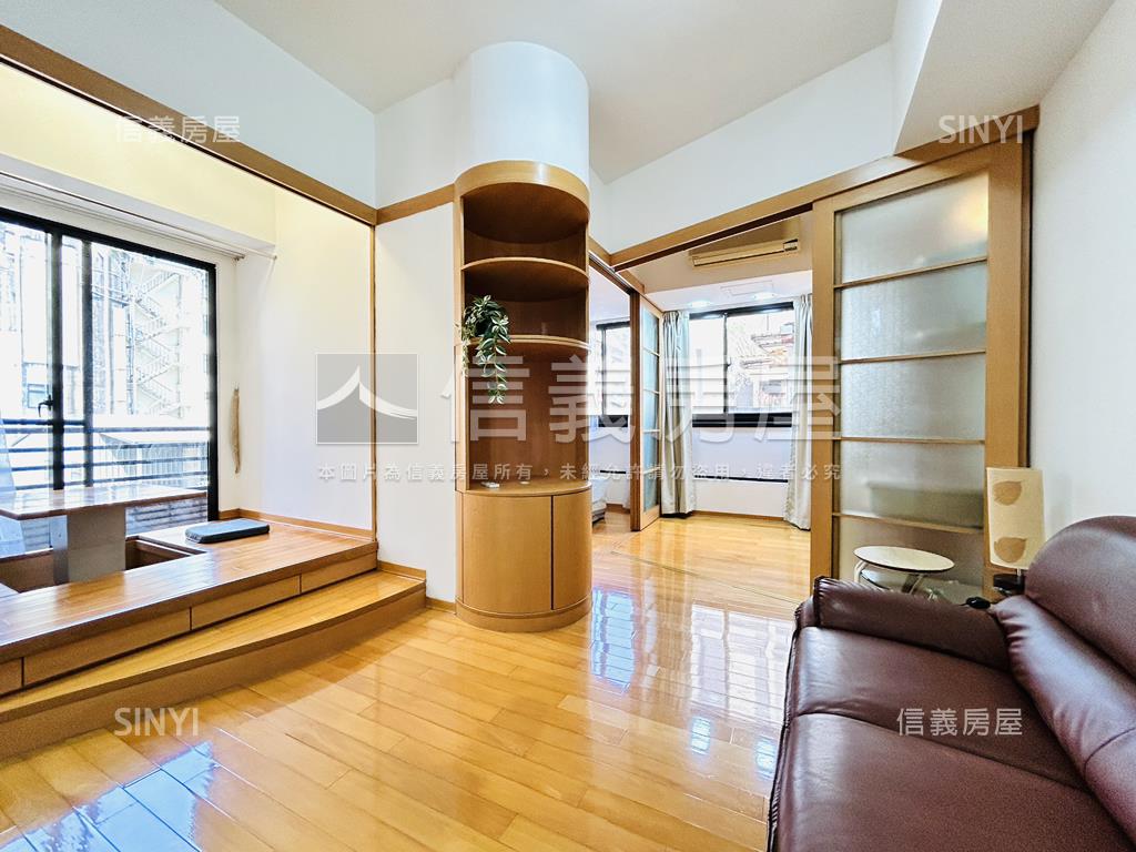 國賓ＳＭＡＲＴ邊間２房房屋室內格局與周邊環境