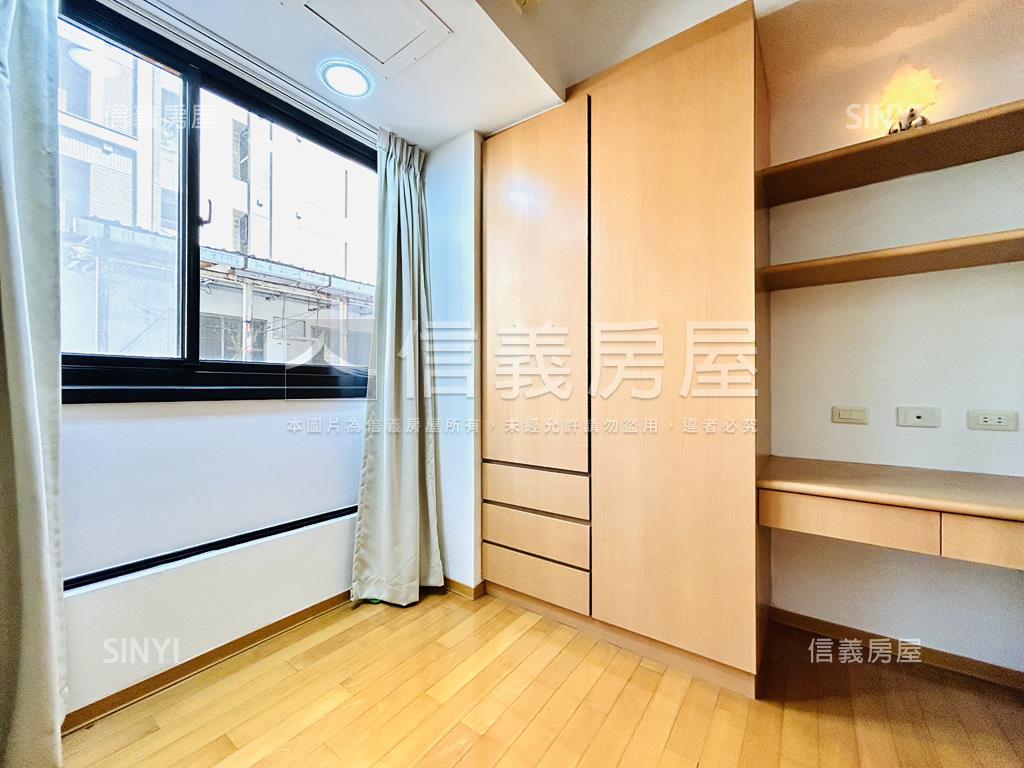 國賓ＳＭＡＲＴ邊間２房房屋室內格局與周邊環境