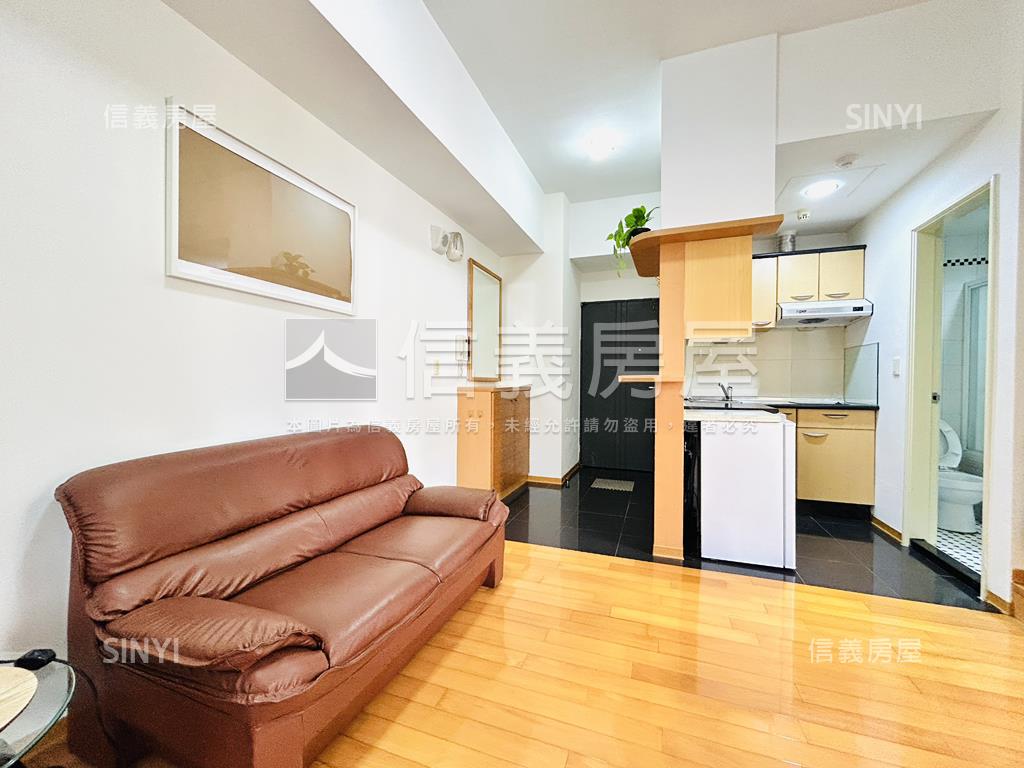 國賓ＳＭＡＲＴ邊間２房房屋室內格局與周邊環境