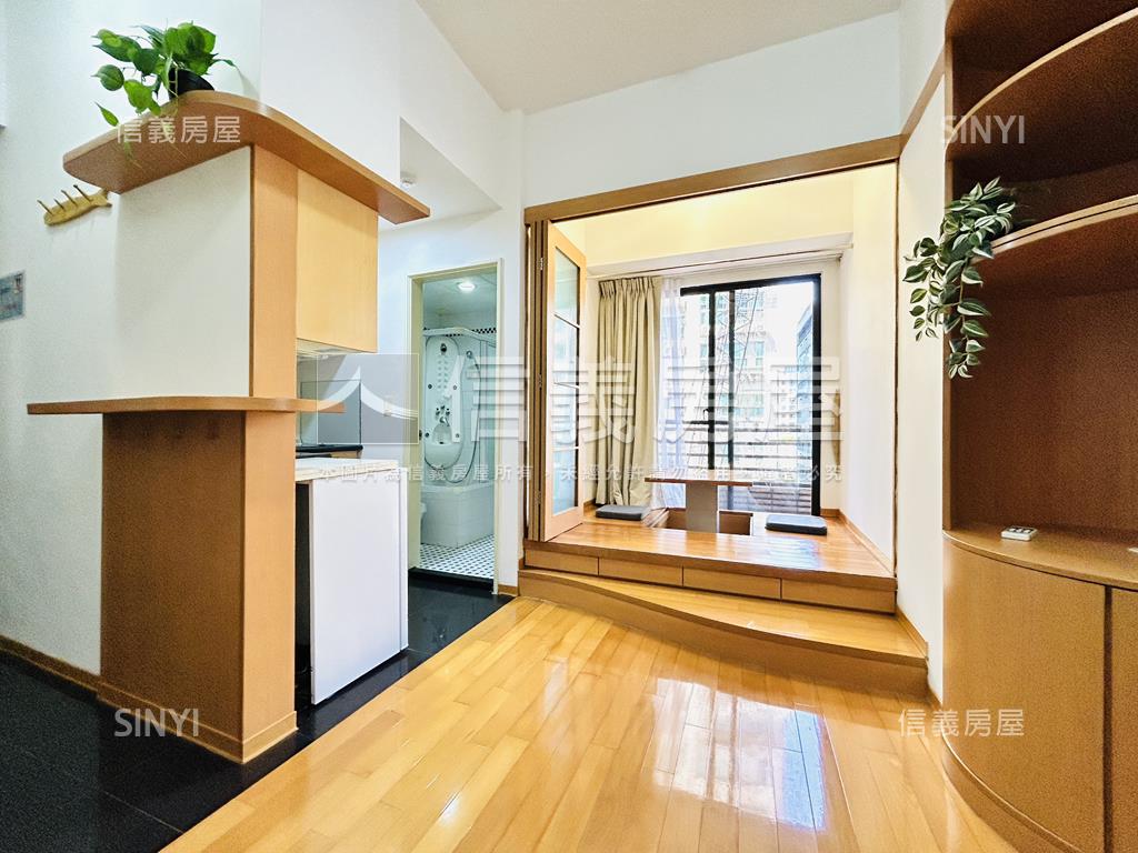 國賓ＳＭＡＲＴ邊間２房房屋室內格局與周邊環境