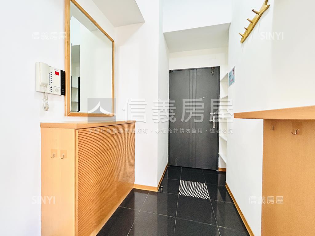 國賓ＳＭＡＲＴ邊間２房房屋室內格局與周邊環境