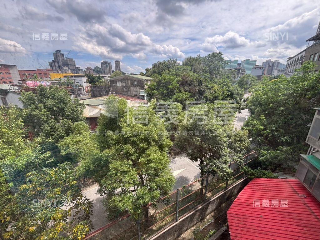 新店低總朝南收租首選房屋室內格局與周邊環境