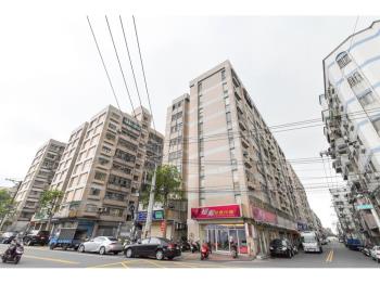 約１２米大面寬醒目店面