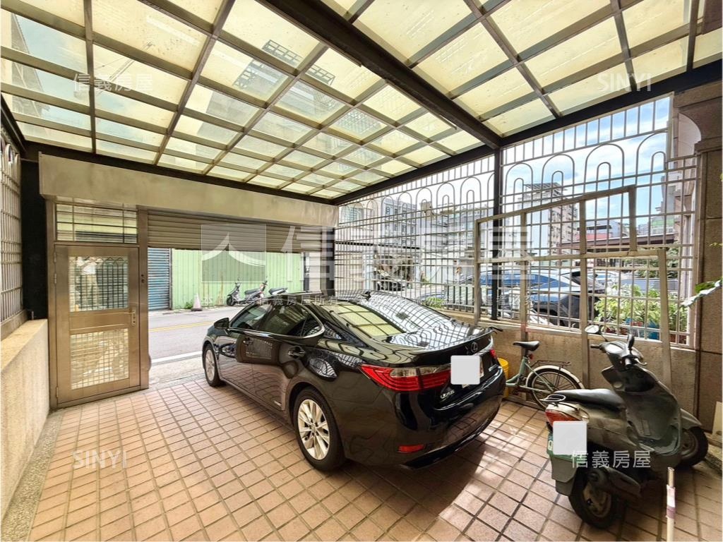 大地坪面南車庫別墅房屋室內格局與周邊環境