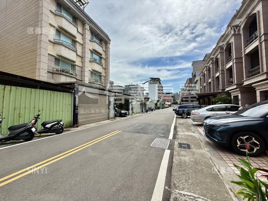 大地坪面南車庫別墅房屋室內格局與周邊環境