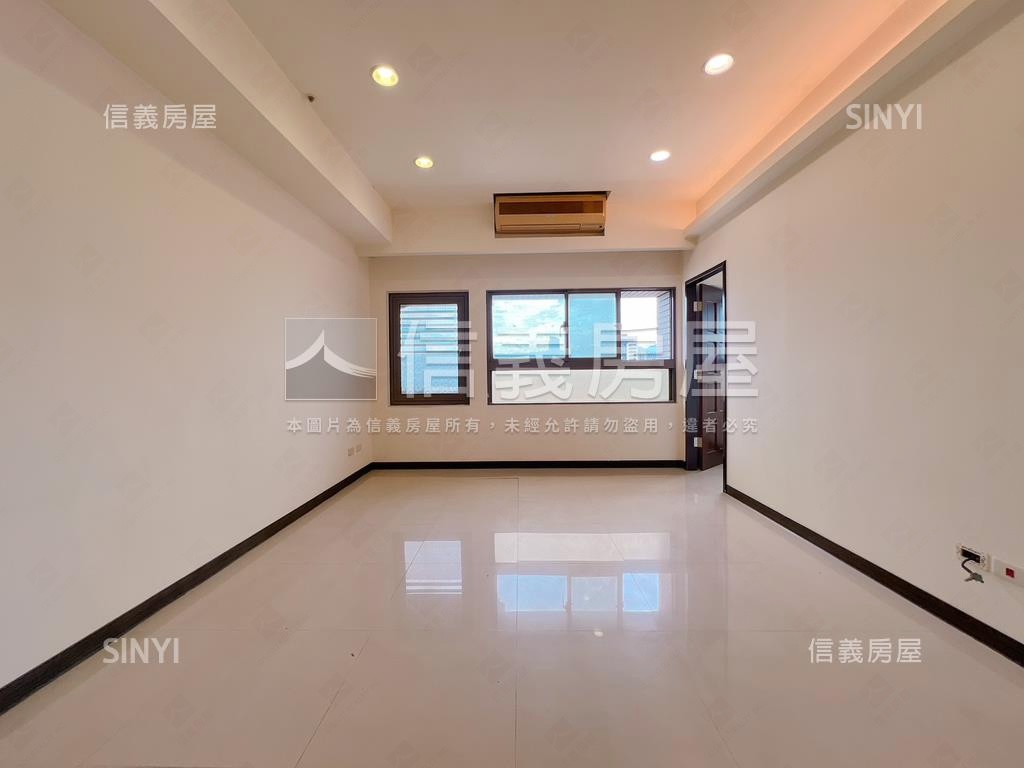 新埔巨蛋景觀四房車位房屋室內格局與周邊環境