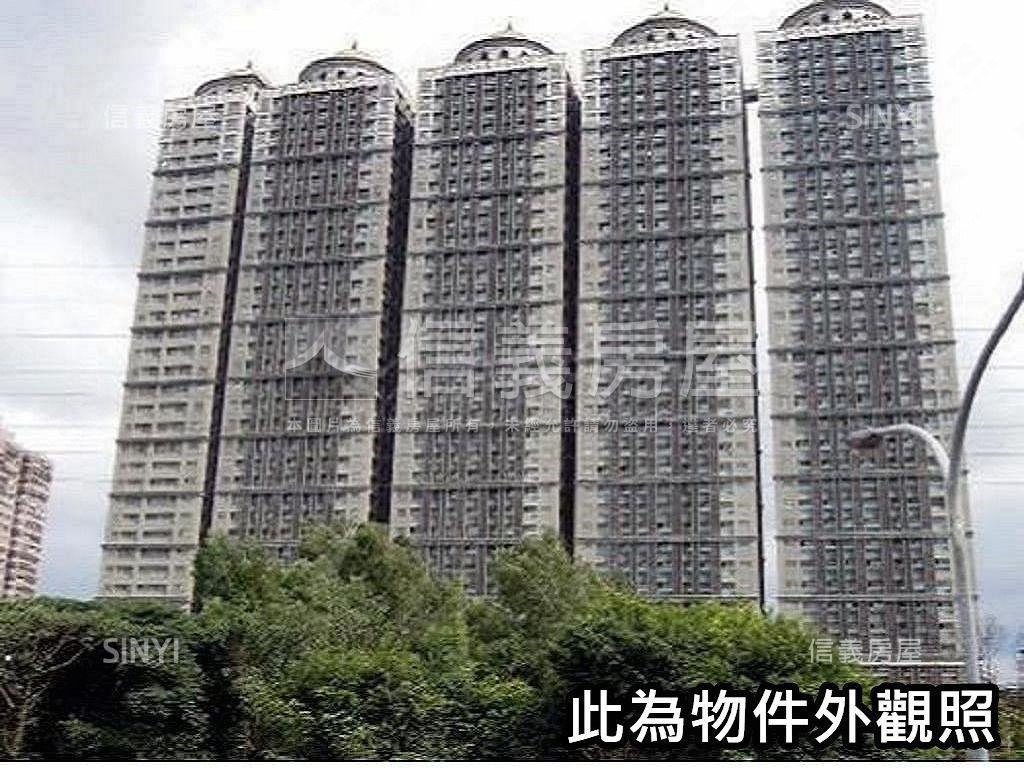 新埔巨蛋景觀四房車位房屋室內格局與周邊環境