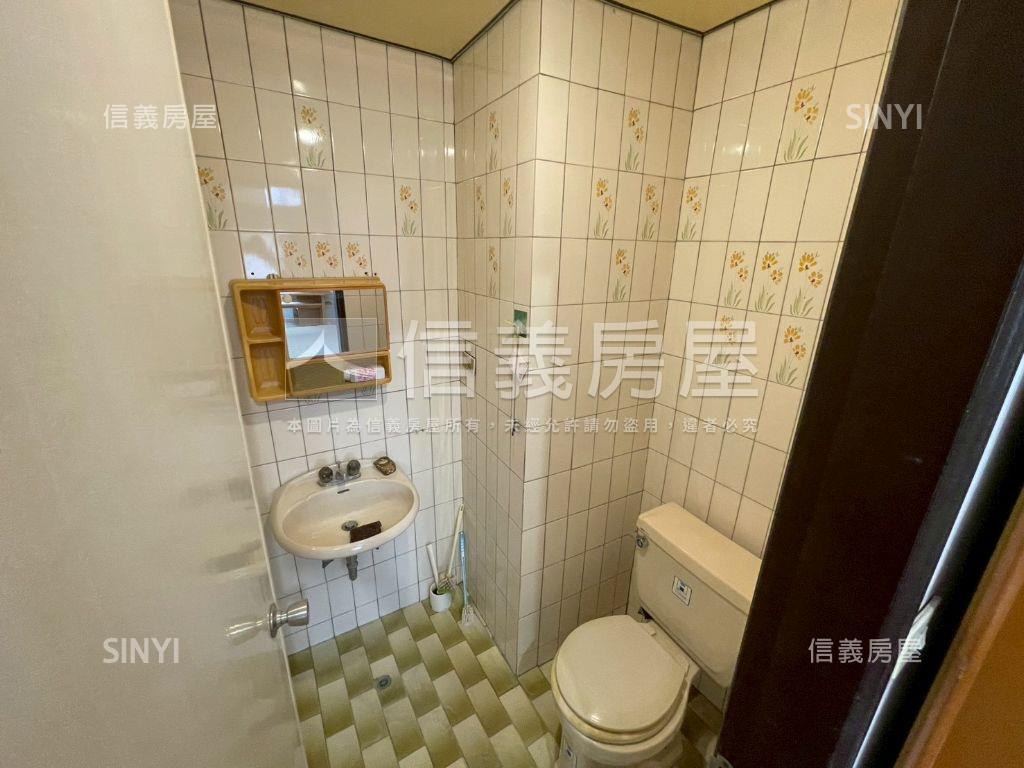 國泰街近中國醫採光美公寓房屋室內格局與周邊環境