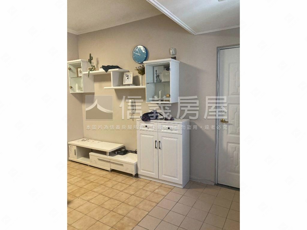 ｛稀有｝低總四房美裝潢房屋室內格局與周邊環境