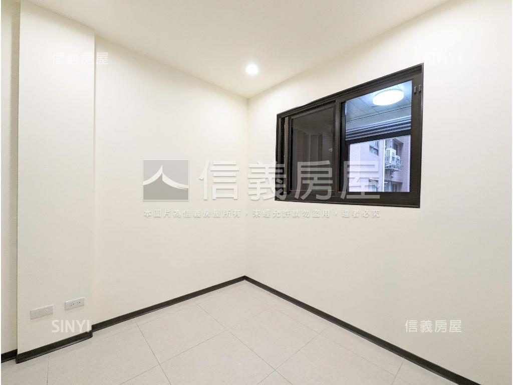 萊茵。稀有近捷運兩房房屋室內格局與周邊環境