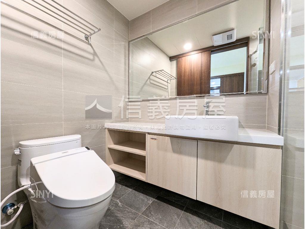 萊茵。稀有近捷運兩房房屋室內格局與周邊環境