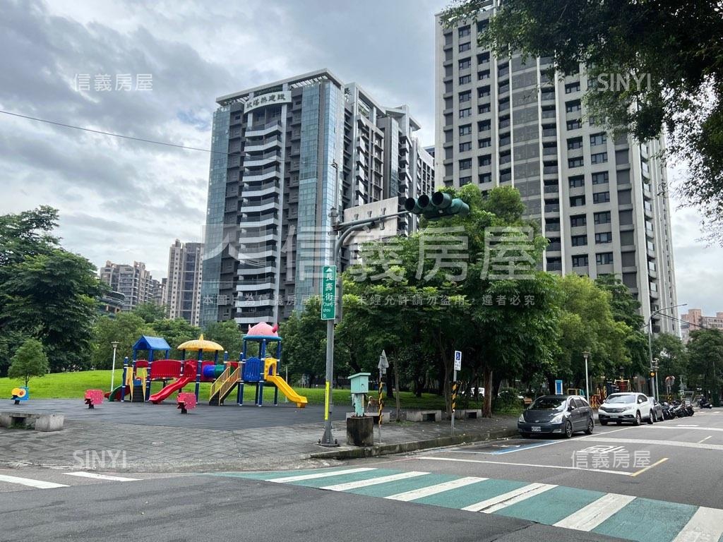 家樂福旁～方正公寓房屋室內格局與周邊環境