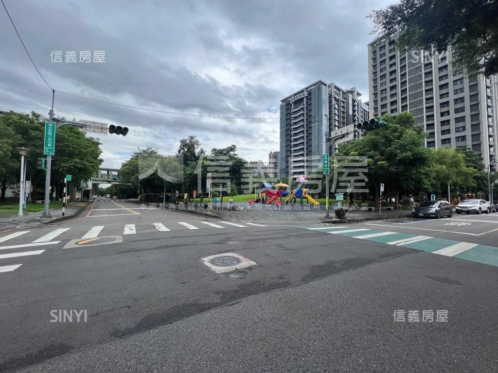 家樂福旁～方正公寓房屋室內格局與周邊環境
