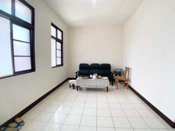 家樂福旁～方正公寓