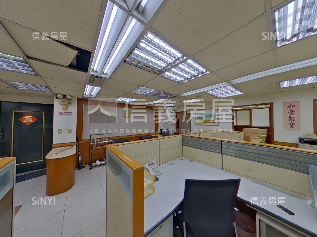 唭哩岸捷運旁辦公華廈房屋室內格局與周邊環境