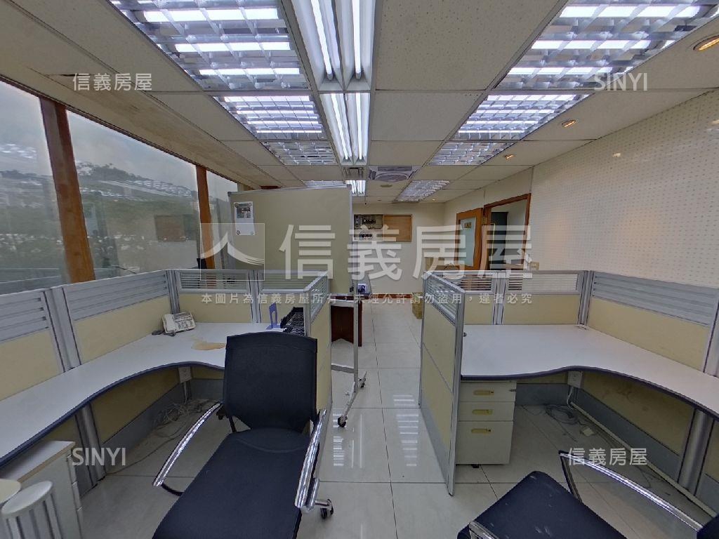 唭哩岸捷運旁辦公華廈房屋室內格局與周邊環境