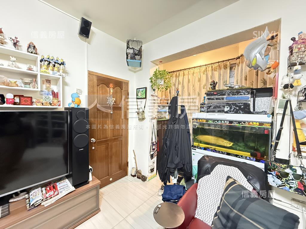 後甲學區南紡有整理三樓寓房屋室內格局與周邊環境