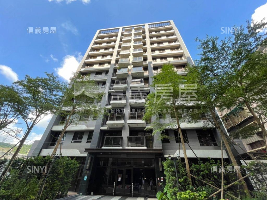 ★壹樓庭院挑高三房車位★房屋室內格局與周邊環境