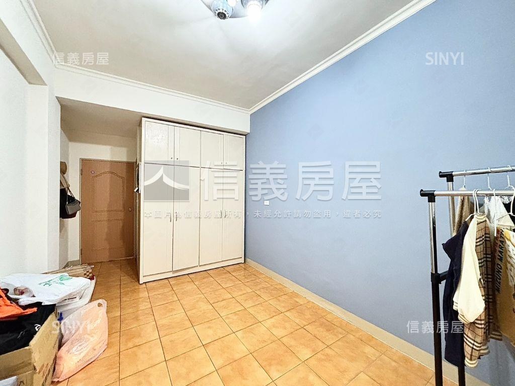 益興家園公所旁稀有三房房屋室內格局與周邊環境