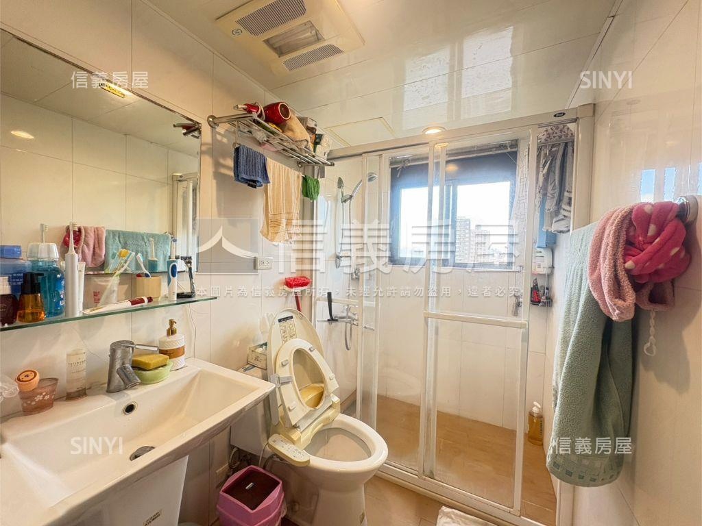 近捷運典雅華麗多代大空間房屋室內格局與周邊環境