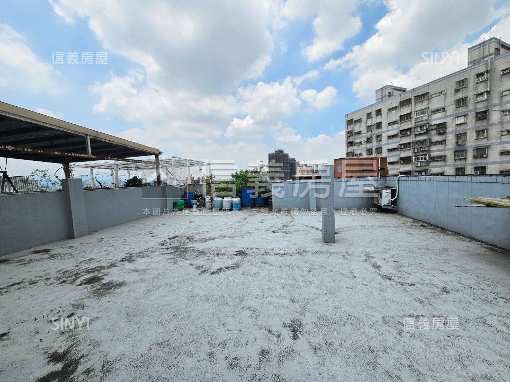 專中正名門邊間三房華廈房屋室內格局與周邊環境