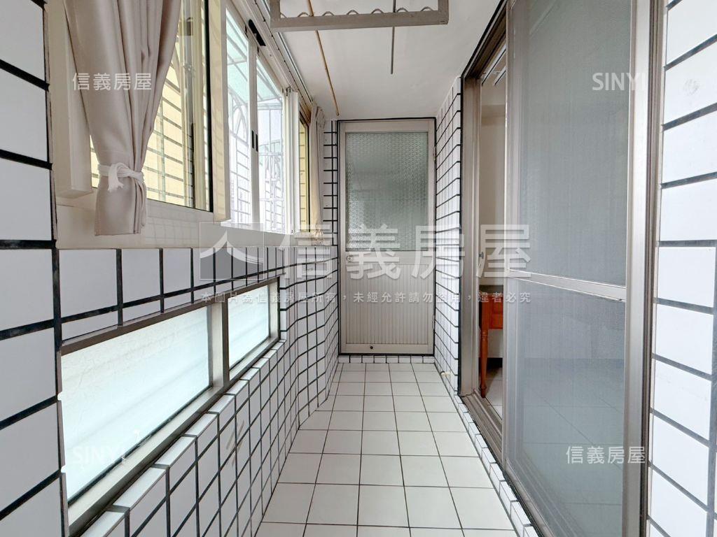 水湳創世紀稀有三房車位房屋室內格局與周邊環境