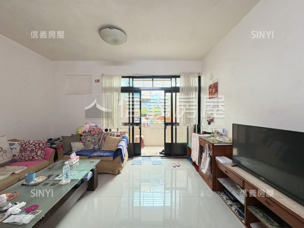 南山路邊間黃金３樓房屋室內格局與周邊環境