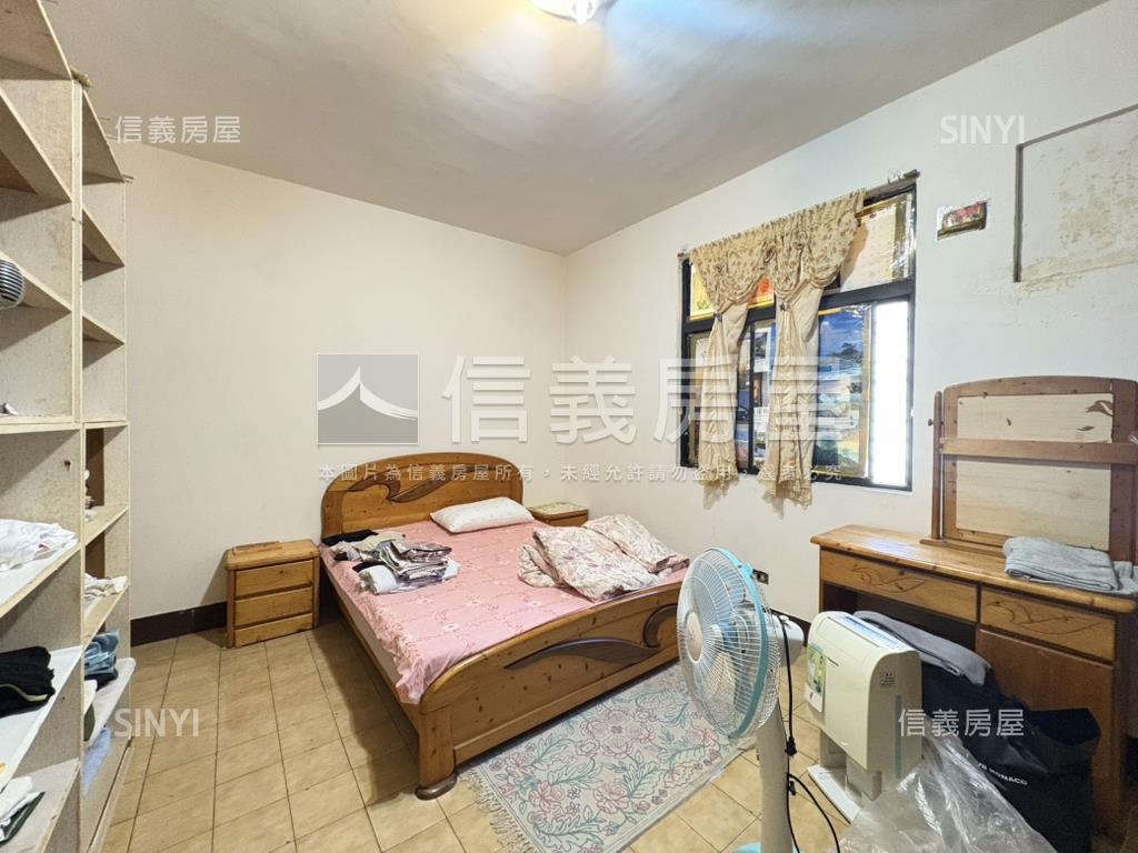 南山路邊間黃金３樓房屋室內格局與周邊環境