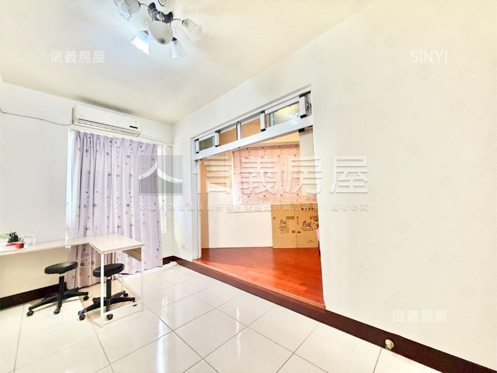 新華北路上顯眼角店住房屋室內格局與周邊環境