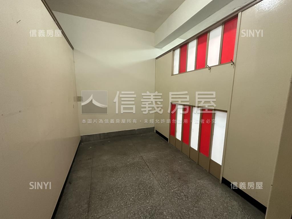 有未來性公寓二樓房屋室內格局與周邊環境